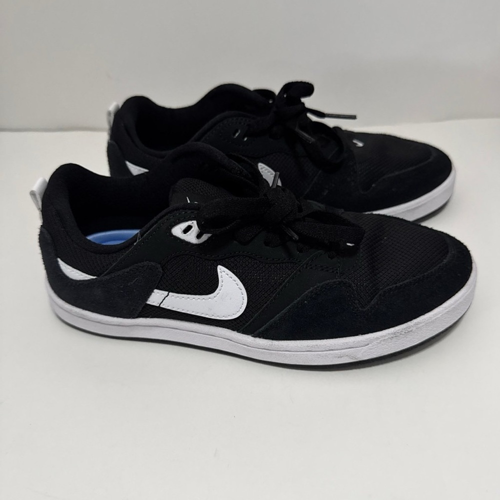 Nike SB Alleyoop Big Kids Skate Shoes Size 5.5.